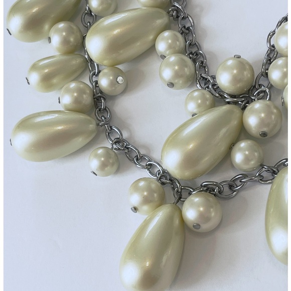 TALBOTS • pearl cluster bib necklace - Picture 5 of 9